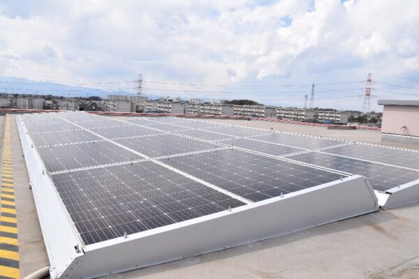 【陸屋根太陽光発電で失敗しない】３つの架台設置方法とポイント